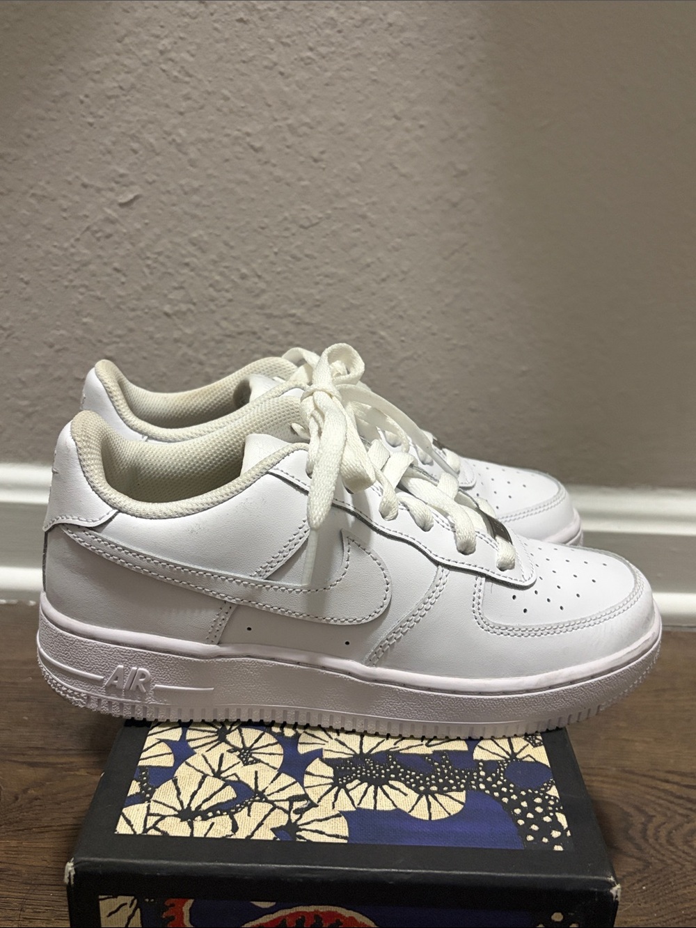 Nike Air Force 1 Low '07' Triple White